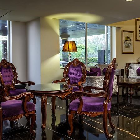 Atrio By Devam Hotel Gurgaon Buitenkant foto