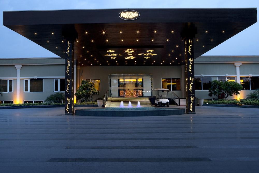 Atrio By Devam Hotel Gurgaon Buitenkant foto