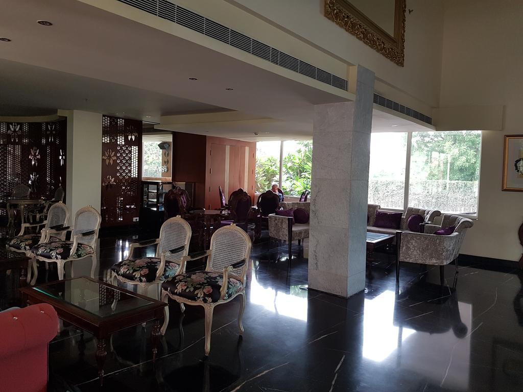Atrio By Devam Hotel Gurgaon Buitenkant foto