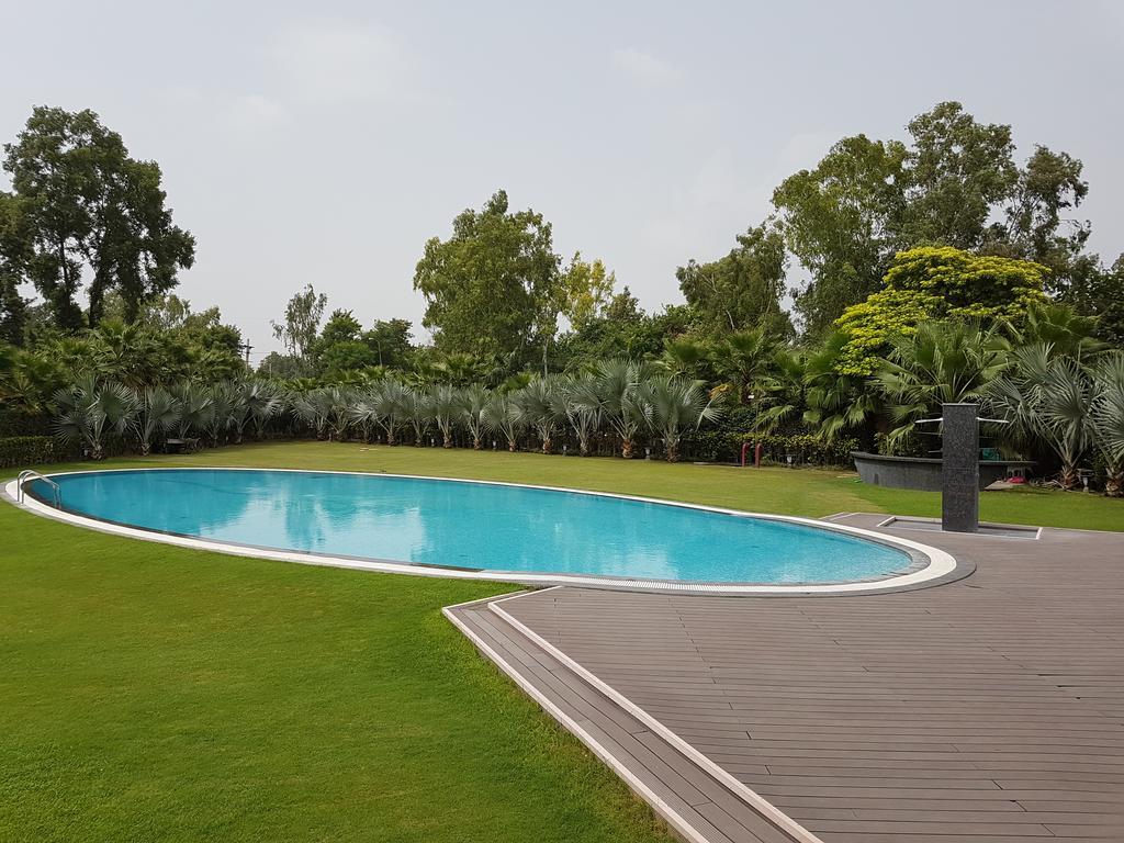 Atrio By Devam Hotel Gurgaon Buitenkant foto