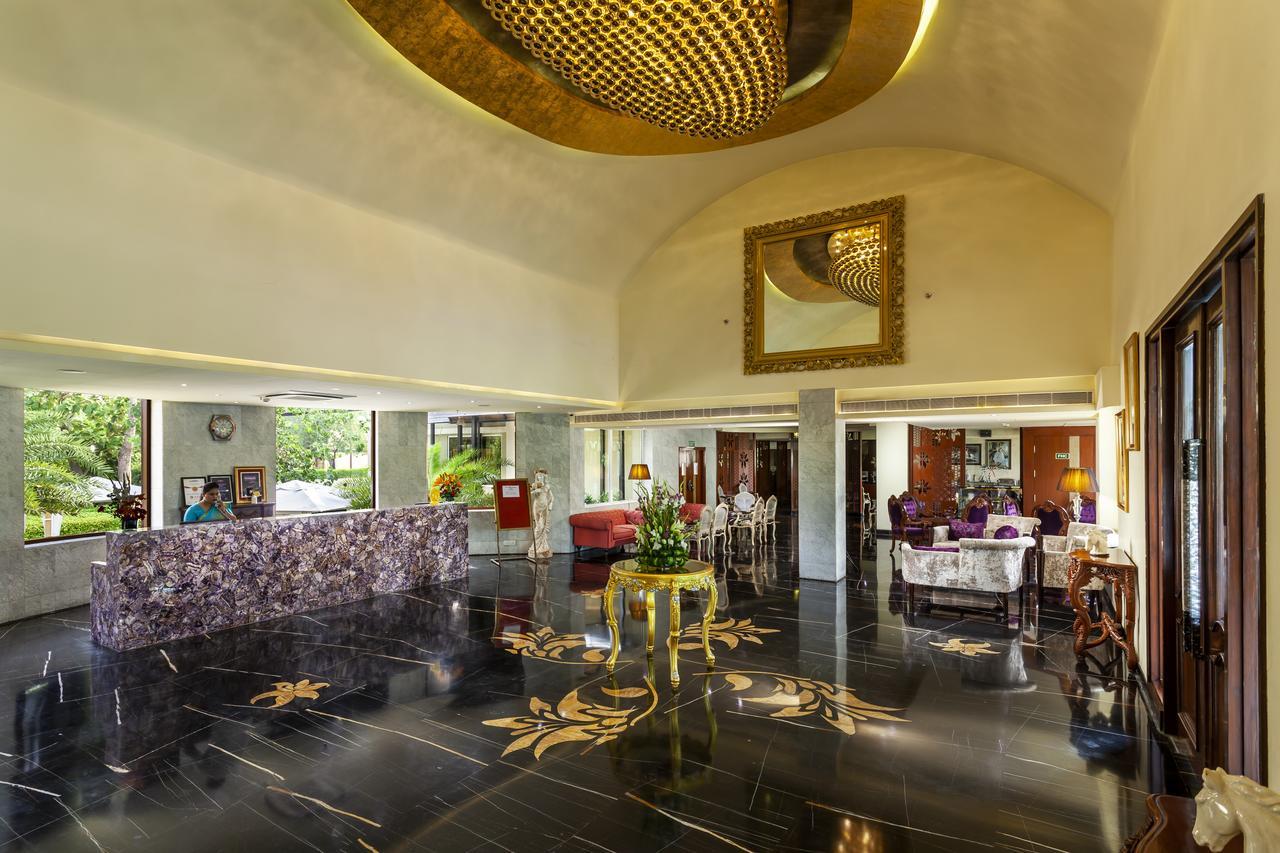 Atrio By Devam Hotel Gurgaon Buitenkant foto