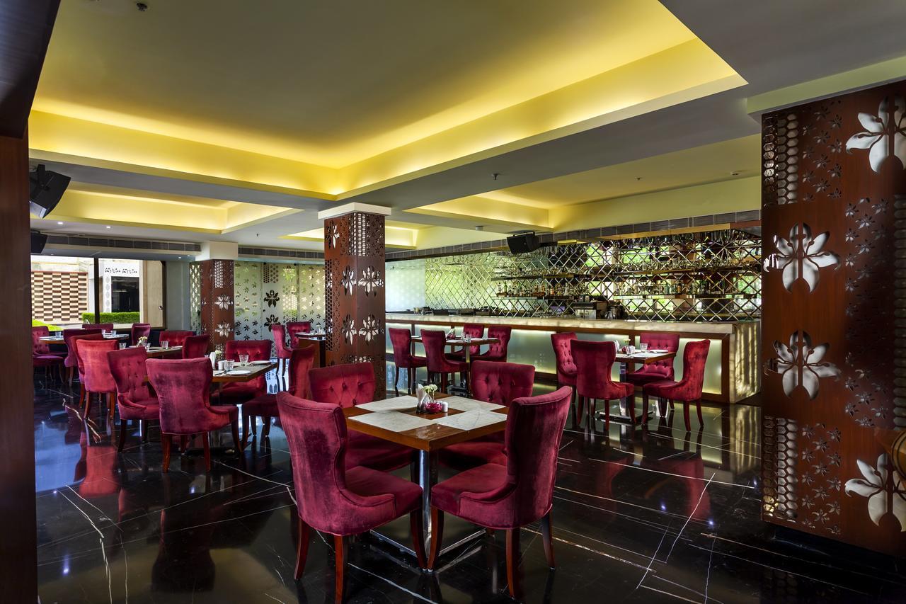 Atrio By Devam Hotel Gurgaon Buitenkant foto