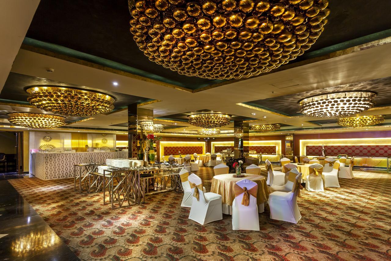 Atrio By Devam Hotel Gurgaon Buitenkant foto