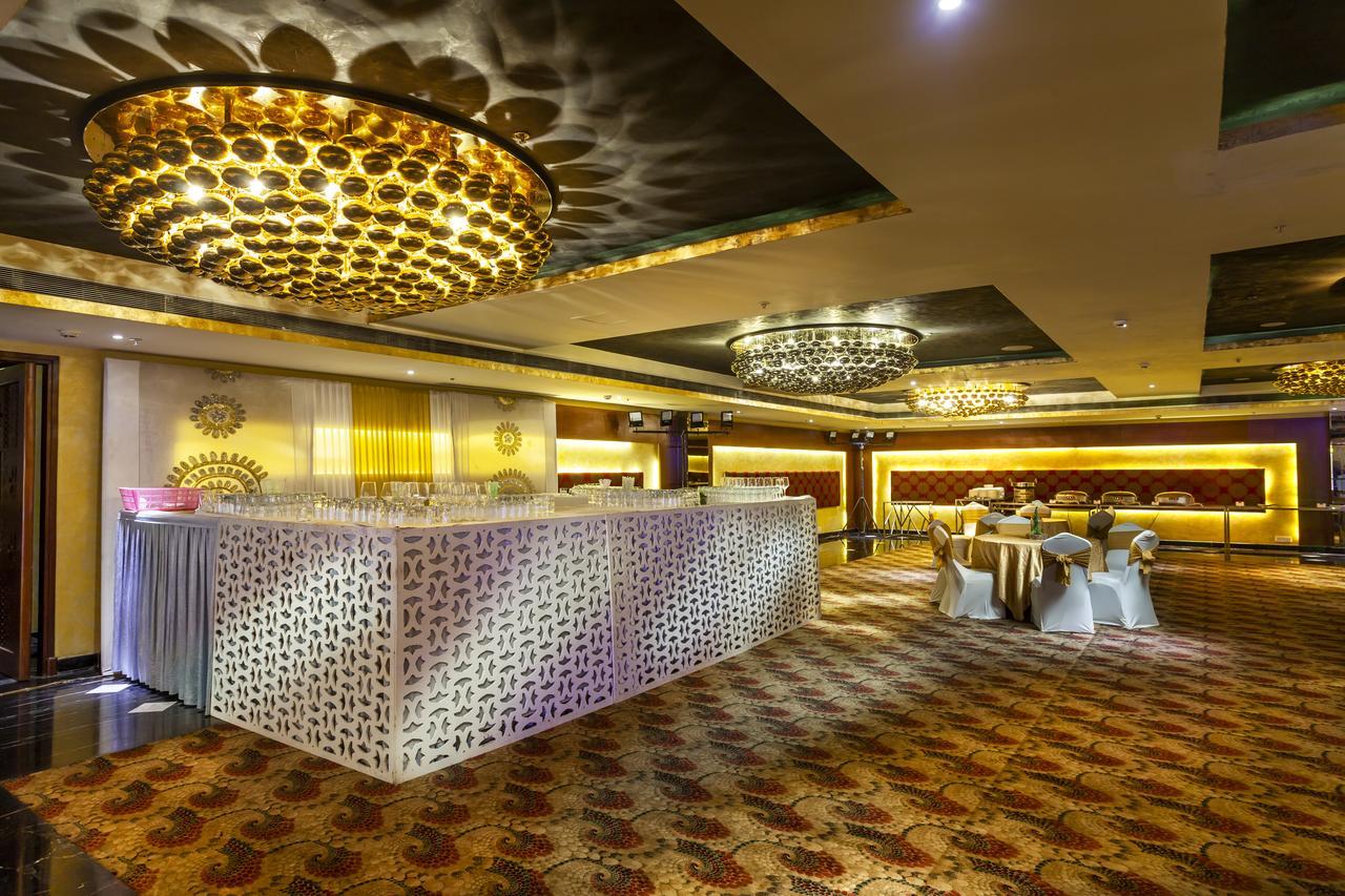 Atrio By Devam Hotel Gurgaon Buitenkant foto